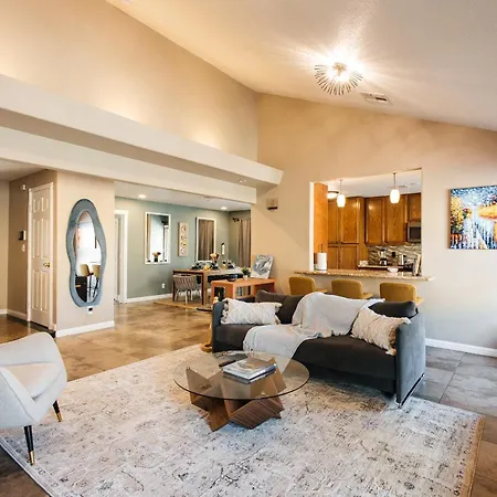 Beautiful And Spacious 3 Bedroom House